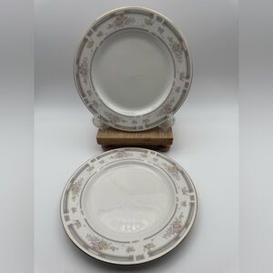 Farberware South Hampton White and Gold Floral 8” Plates Set of 2